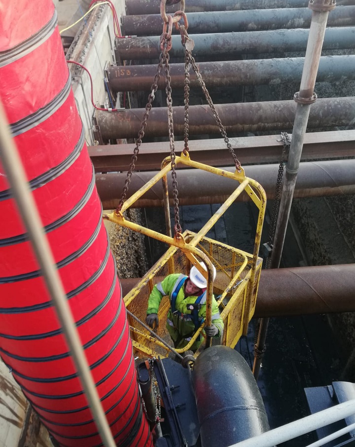 FV900 S2 ventilation chantier (2) Une entreprise de construction loue un système de ventilation durant la rénovation d’un pont-barrage