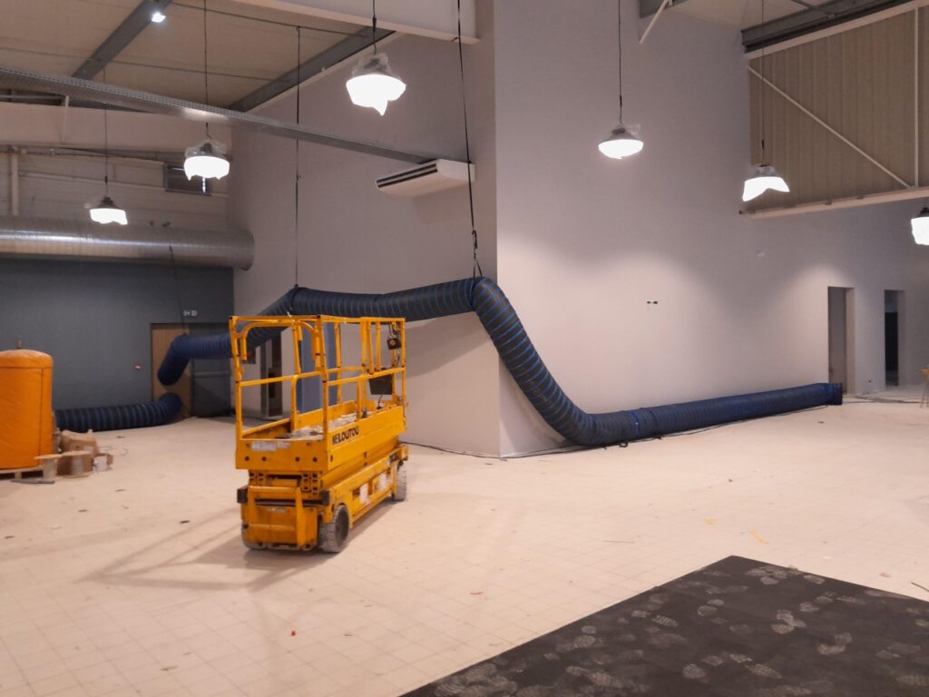 Vos travaux de finition facilités grâce à la location de nos unités !