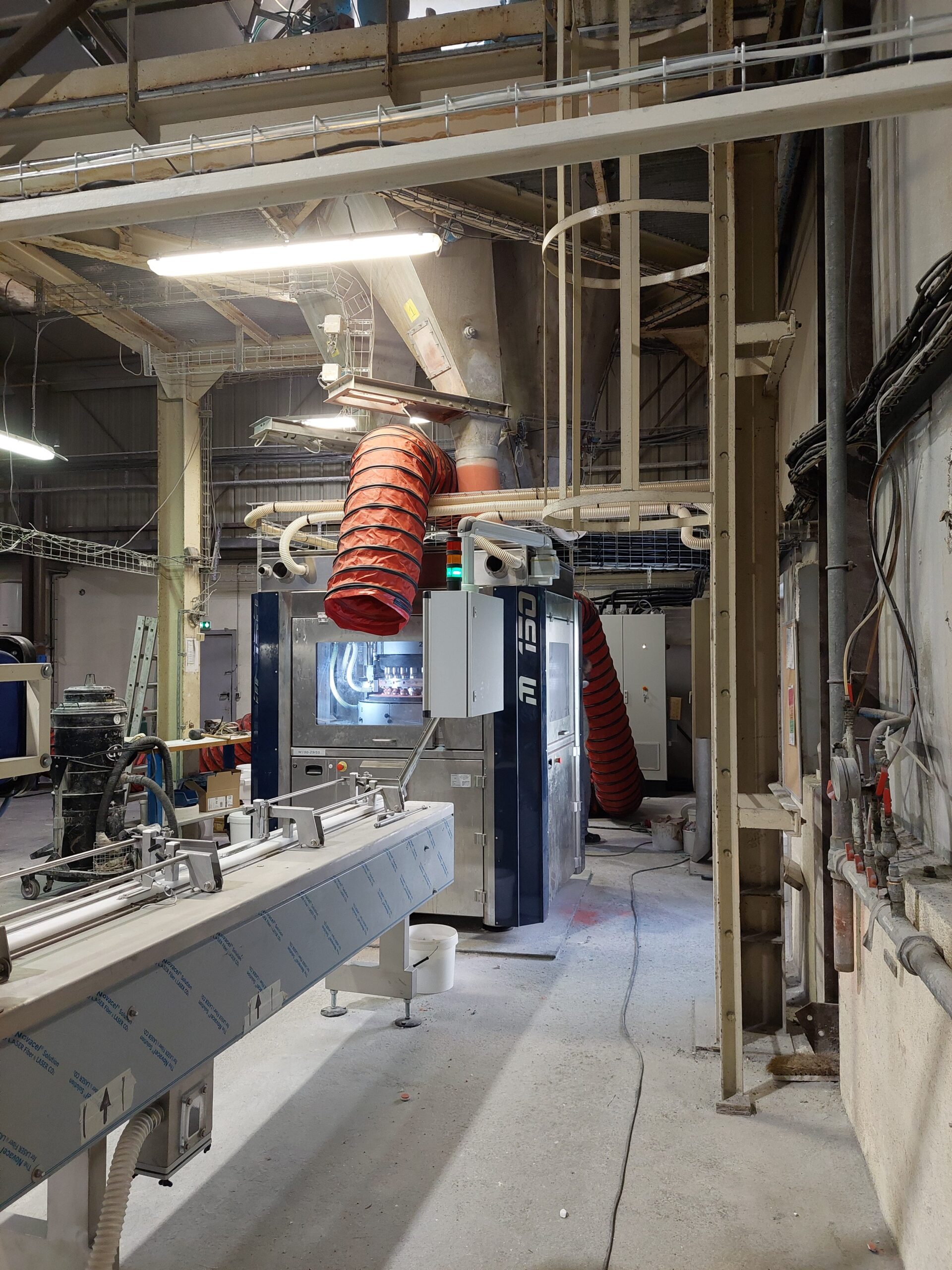 Solution d’extraction d’air corrosif pour le secteur de l’industrie